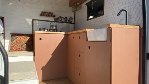 Marty – Unique Citroën Jumper DIY campervan from 2009 (2 persons)