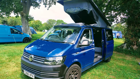 Myfanwy – All season VW T6 4 berth campervan