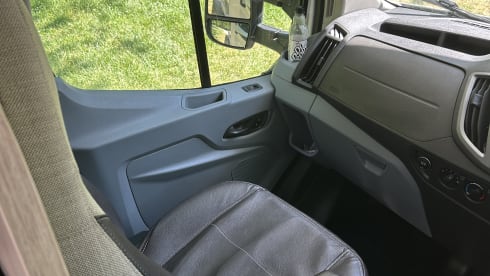 FREDSTER – 6 berth Chausson Alcove 2019