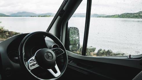Miss Daisy (Dog Friendly) Discount available on bookings two weeks or more.  – 4 berth Mercedes-Benz campervan (SALE ON)