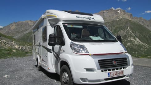 AUSSIE – FOR RENT Freedom of happiness with Mobilhome Sunlight T 64
