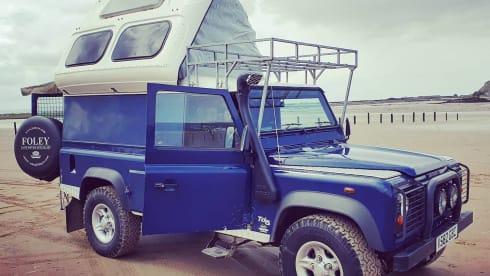 Blue Belle – Land Rover Camper for Family Camping