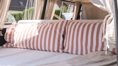 Lille – T3 Bully with power steering 85,000km beautiful extension with awning all inclusive.