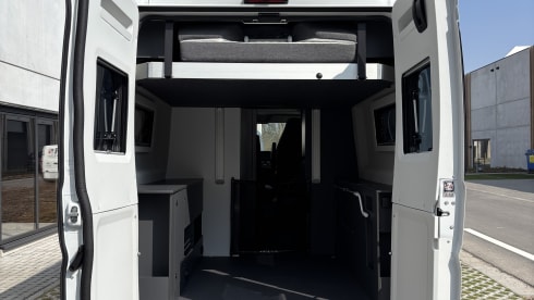 Adria Twin 640 SGX Supreme D AUTOMATIC