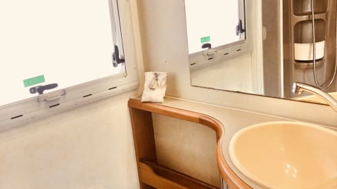 Ideal, beautiful, neat comfortable family Camper.