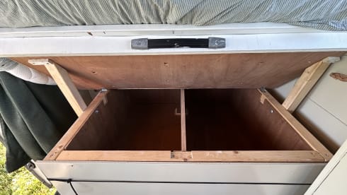 Betty – GoBetty: 2p Volkswagen campervan LWB