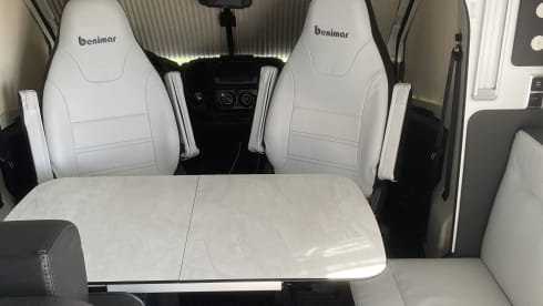 4p Benimar semi-integrated uit 2025