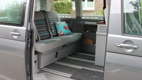 Wonderfully luxurious VW T5 California Beach Automatic