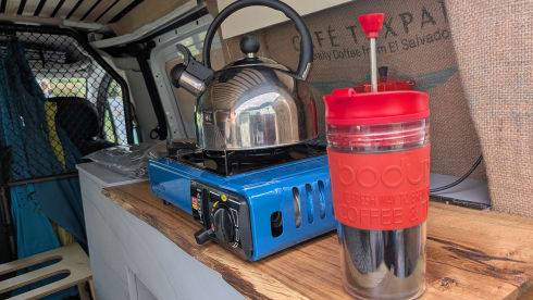 Gillian Vanderson – 1 berth microcamper Peugeot Partner 