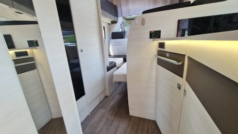Luxe Familiecamper – Luxury Family Camper, Sleeps 6, Air Conditioning, Wifi