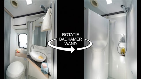 Adria Supreme LUXE bus camper (automatic / year 2021)