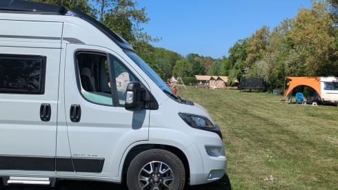 Malik  – 4p Benimar bus uit 2025