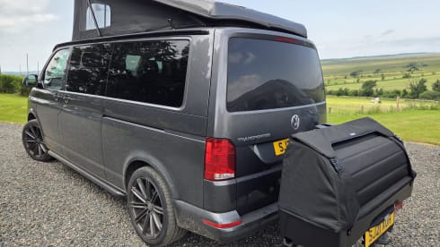 Roaming Retreat – Camping-car VW de luxe LWB 148 BHP.  