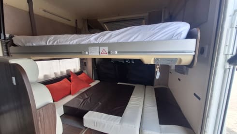 Malle Mats – 4p Benimar semi-integrated from 2017