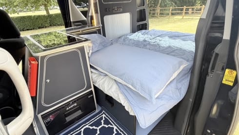 Kenji – Toyota Vellfire Auto - 4 berth camper van (Brand new conversion)