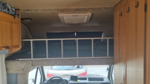 Ons oude trouwe campertje – 4p Elnagh alcove from 1993