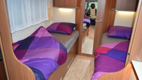6 LMC T712 – LMC camper T712 4 persons