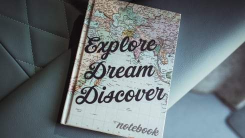 Bob – White & Blue Ormskirk