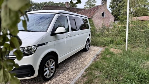 Camperke Mees – Camper Mees - 2 Persons - Chic & Large Bed