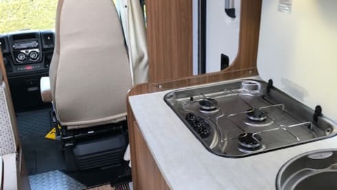 corado – With the family on a camper trip in this spacious Fiat