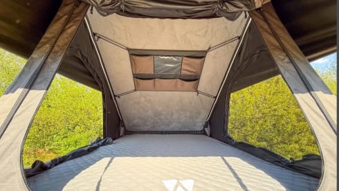 4p Volkswagen Crafter 2.0TDI custom build Off-road Full Electric 