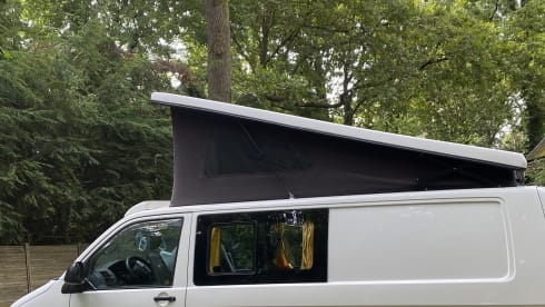 Miss Sunshine – Volkswagen campervan, extended model, 2 persons