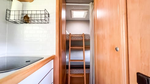 Perfect family camper with bunk bed