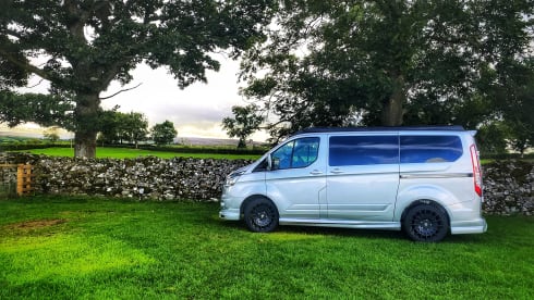 Becky – Ford Transit Custom Campervan 4 Beth 