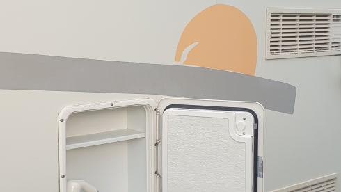 Henkie – 5p Benimar alcove from 2000