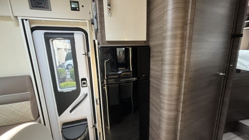 McLouis Carat 873 - Modello 2023 - Completamente attrezzato - 4/5 persone