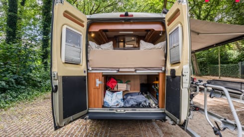 Onze Brût – 2-person Pössl bus from 2014
