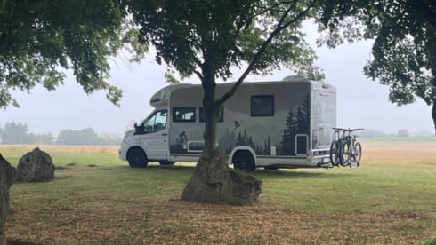 The Dreamcatcher – Challenger Graphite Ultimate 380 Automatic 170hp 5P