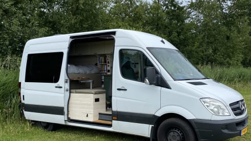2p off-grid comfortabele campervan automaat 