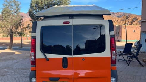 Vicky  – Campervan Opel Vivaro from 2010