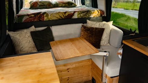 Gigi – 2p Mercedes Sprinter Off Grid (Bed 02m05!)