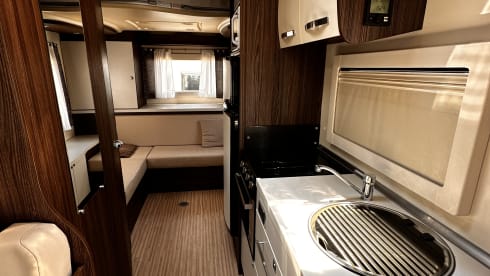 Millie – 4 berth Benimar 2017