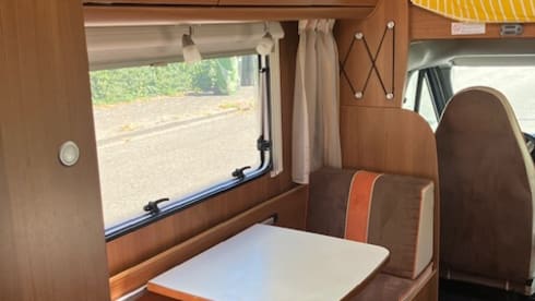 6p Ford alcove uit 2009