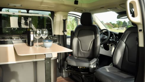 Witte Buscamper – Full Option Travel - Marco Polo '22