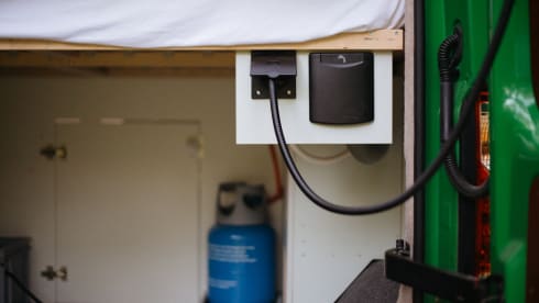 The Green House – Ein eigenständiger Luxus-Renault Master mit zwei Schlafplätzen!