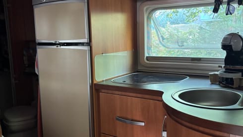 Knaus Sunliner integrated 4p automatic 