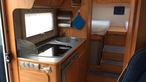 Beautiful spacious Adria Coral 660 SL