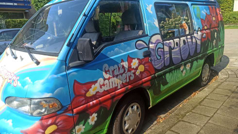 Groovy – Unique 2p camper van from 1999