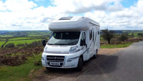 Albatross Mac – 4 berth pet friendly Autotrail Apache 2014