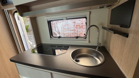 Stories_on_wheels – 6p Giottiline alcove uit 2024