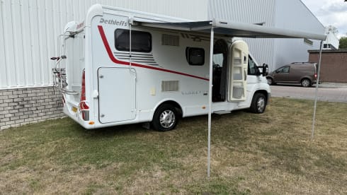 de dolfijn – 3p Dethleffs semi-integrated uit 2010