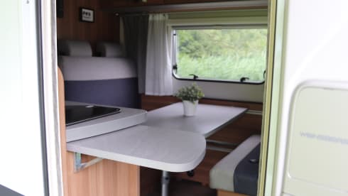 6p Peugeot alcove from 2019