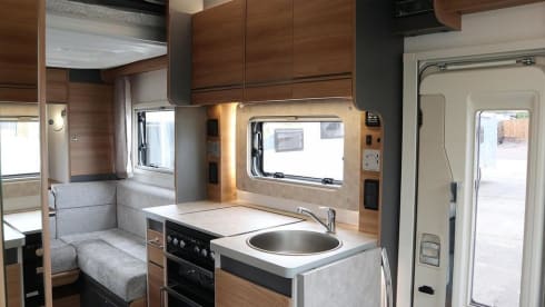 4 Berth Bailey Adamo 75-4DL 2024