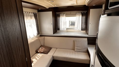 Millie – 4 berth Benimar 2017