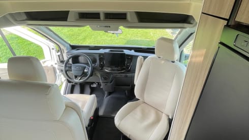 Queen L – Nieuwe Rimor camper voor 6