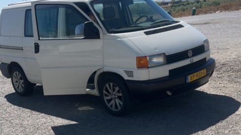 2p Volkswagen bus from 2002